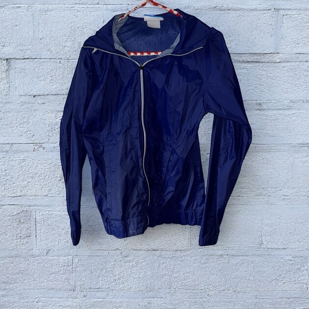 Columbia Hooded can be tucked in collar two large zippered front pockets RR 1n